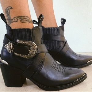 Wandering Coyote Black Magic low ankle boots - NWT/Never Worn!